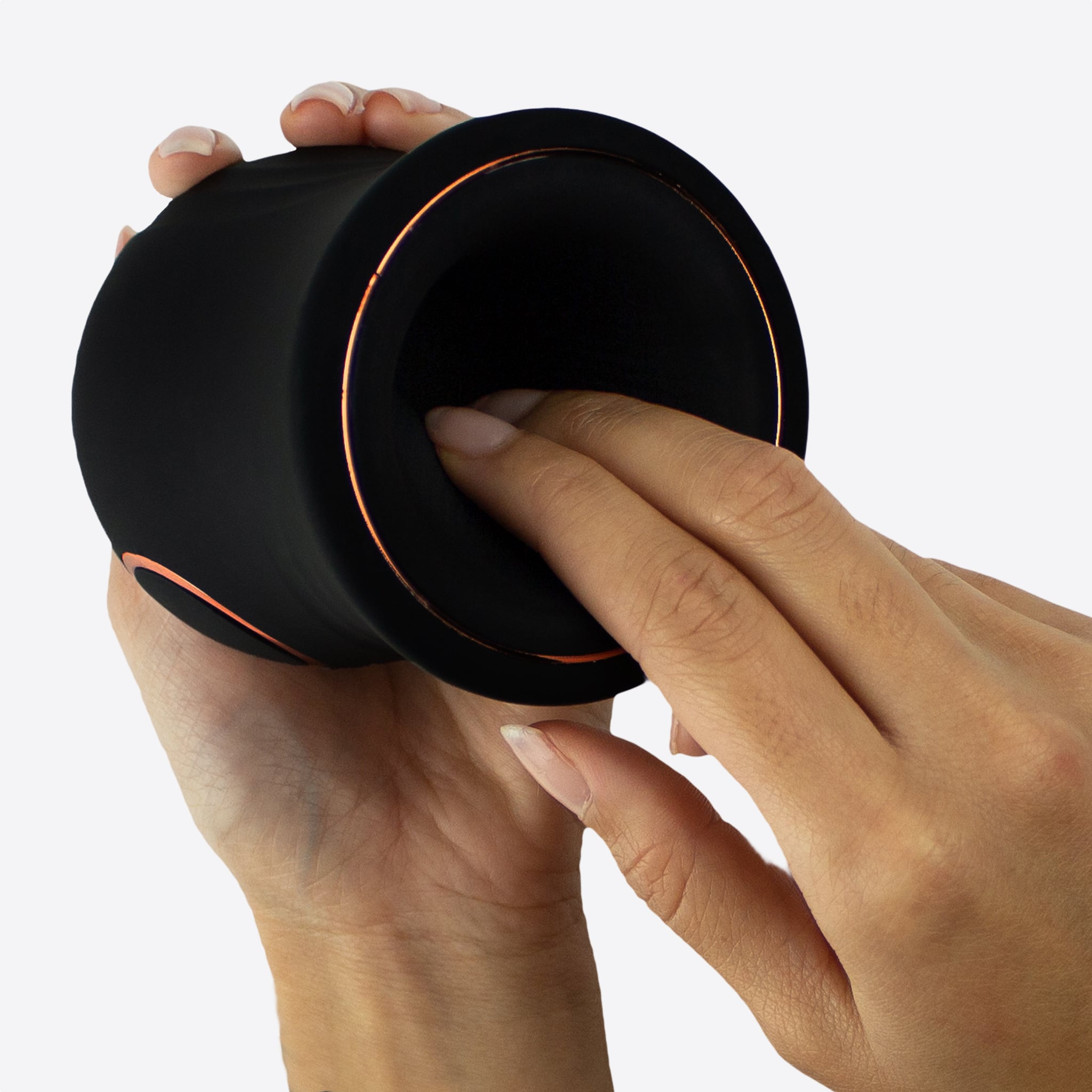 Nærbillede af LANA Moon penis stimulator cup